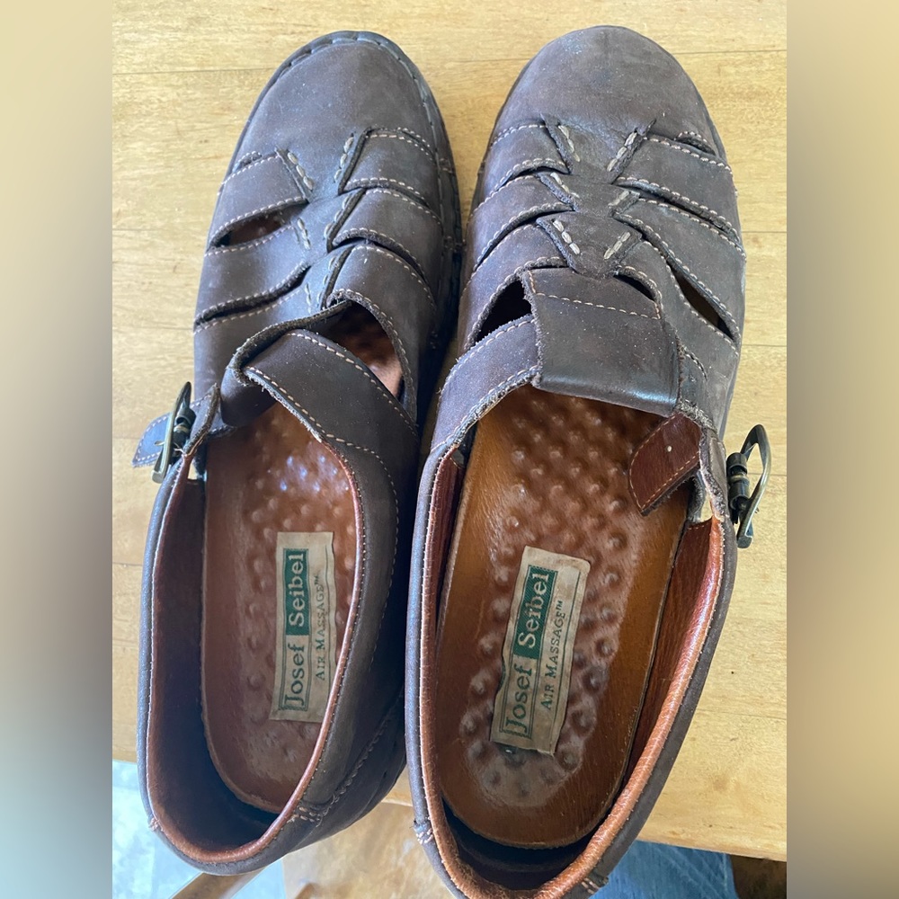 Josef Seibel Mens shoes. Barely worn. Brown. Size 12us. 46 eu